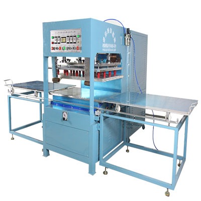 地毯壓花機(jī)