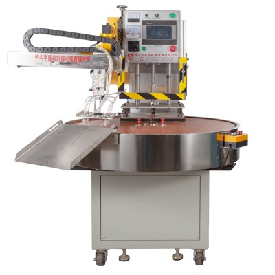 如何選擇適合的吸塑包裝機(jī)